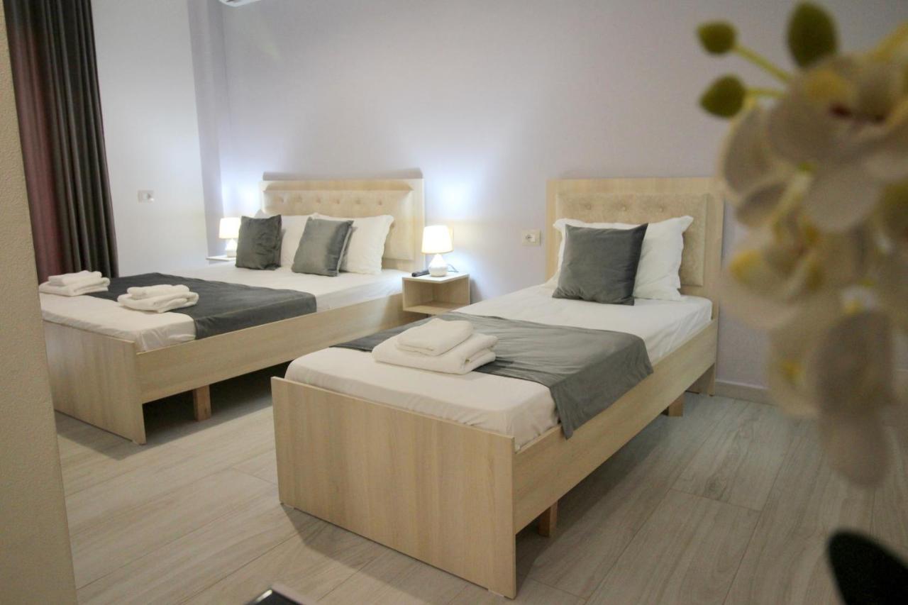 Vision 4 Ksamil Villa Apartments And Rooms Exteriör bild