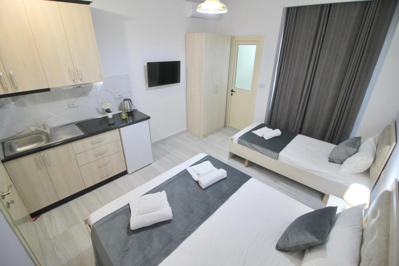 Vision 4 Ksamil Villa Apartments And Rooms Exteriör bild
