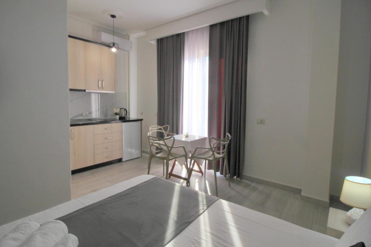 Vision 4 Ksamil Villa Apartments And Rooms Exteriör bild