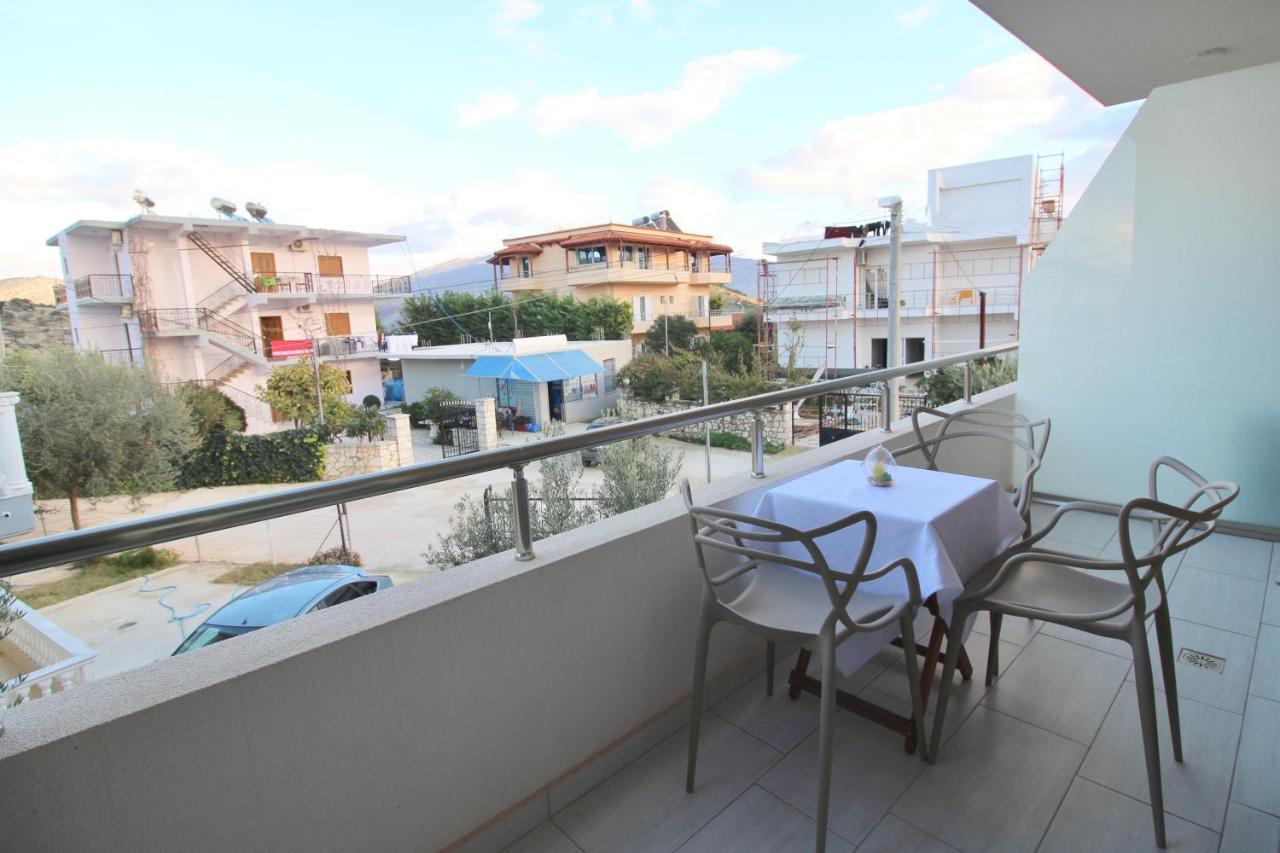 Vision 4 Ksamil Villa Apartments And Rooms Exteriör bild